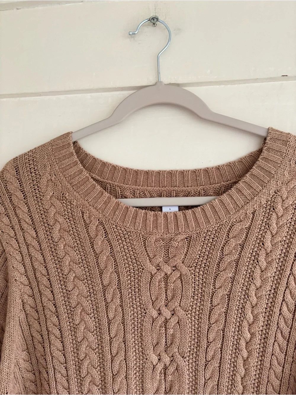 Cable Knit Crewneck Cotton Sweater in Camel Men’s Size Large
